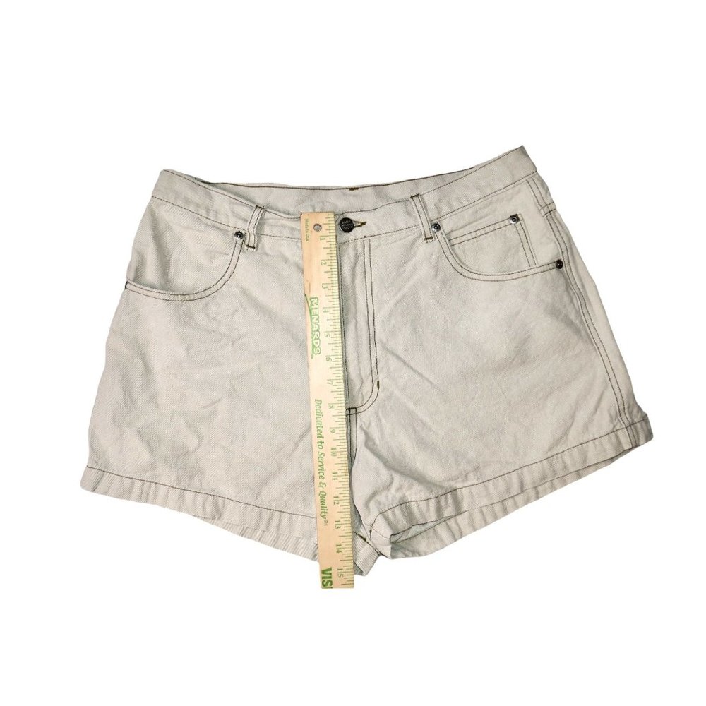 Womens Harley Davidson Light Tan Denim Shorts Y2K Size 16 Pocket Embroidered - Picture 3 of 8